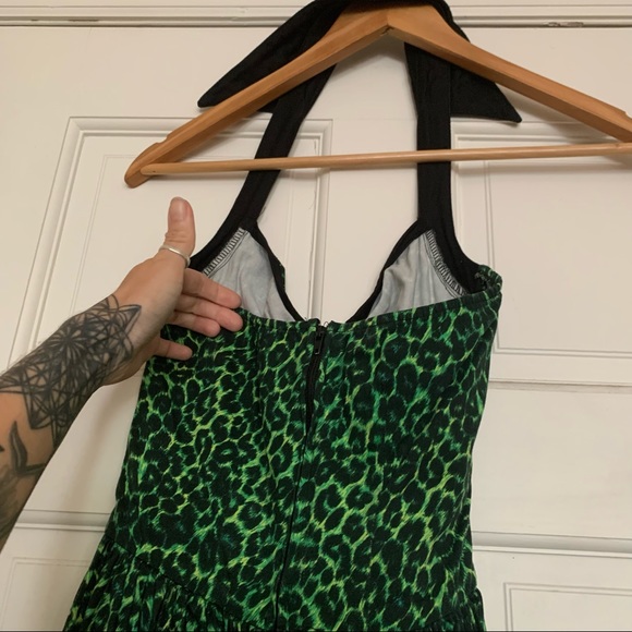 Deadly Dames designed by Micheline Pitt green leopard swing halter XS - Picture 4 of 7